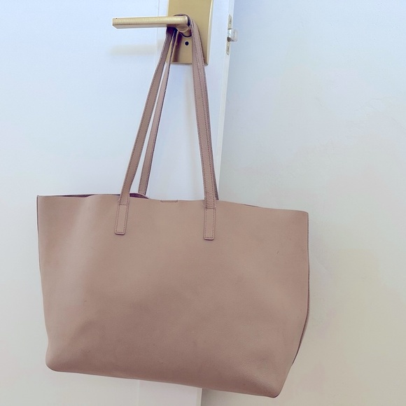 Authentic Saint Laurent East West Large Tote - Well Worn with Pouchette - Picture 5 of 14